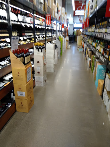 Liquor Store «Liquor Boy Wine and Spirits», reviews and photos, 5620 Cedar Lake Rd, St Louis Park, MN 55416, USA
