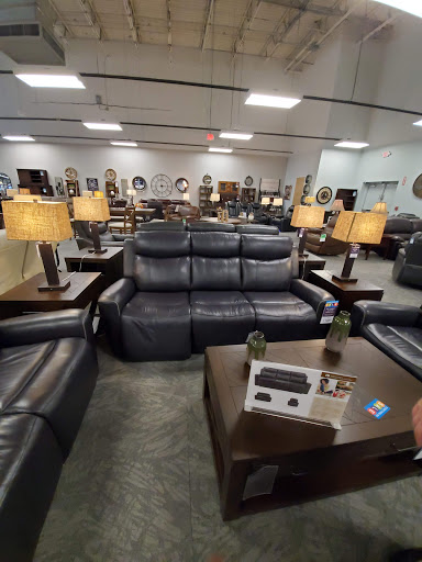 Furniture Store «Raymour & Flanigan Furniture and Mattress Store», reviews and photos, 2795 Richmond Ave, Staten Island, NY 10314, USA