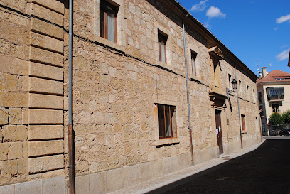 Escuela Oficial de Idiomas - C. Sánchez Arjona, 12, 37500 Cdad. Rodrigo, Salamanca, Spain