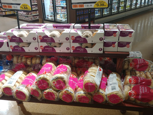 Supermarket «Big Y», reviews and photos, 441 N Main St, East Longmeadow, MA 01028, USA