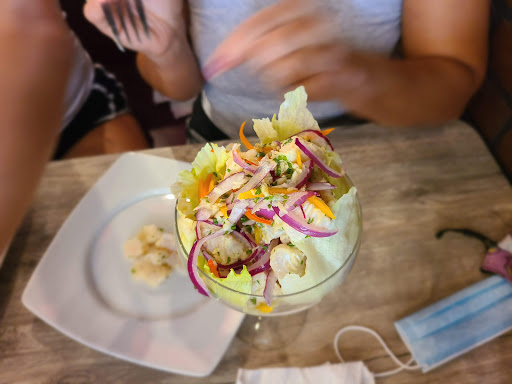 Bar & Grill «Vino9MARKET», reviews and photos, 40602 Charles Town Pike, Paeonian Springs, VA 20129, USA