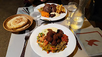 Plats et boissons du Restaurant spécialisé dans les falafels Au Falafel à Marseille - n°1