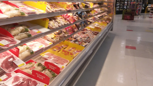 Supermarket «Giant Eagle Supermarket», reviews and photos, 5321 Warrensville Center Rd, Maple Heights, OH 44137, USA