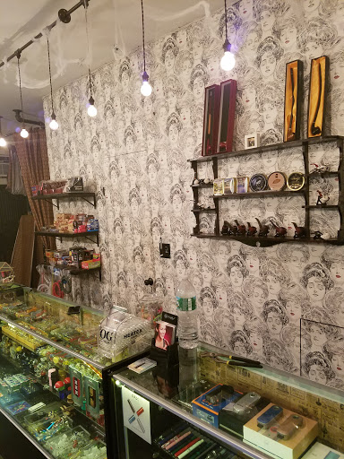 Vaporizer Store «Master Piece Vape & Smoke Shop», reviews and photos, 130 India St, Brooklyn, NY 11222, USA