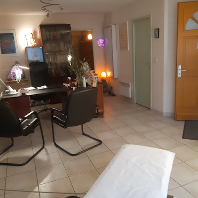 Hervé PY - Ostéopathe (rdv en Urgence) - Acupuncture - Hypnose - Heilpratiker à Aubord