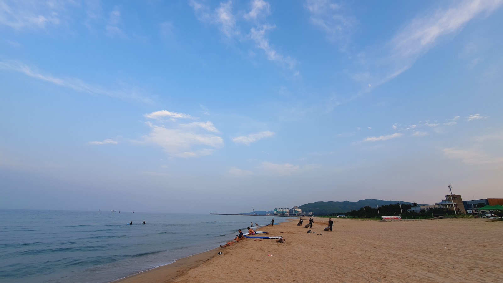 Fotografie cu Banhun Beach cu nivelul de curățenie înalt