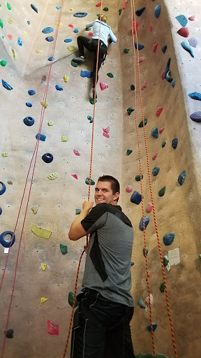Gym «Hangar 18 Indoor Climbing Gym - Upland», reviews and photos, 256 E Stowell St, Upland, CA 91786, USA