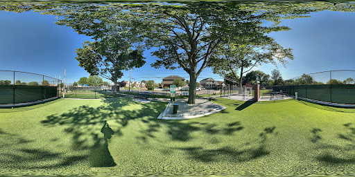 Memorial Park «New Hyde Park Memorial Park», reviews and photos, 1351-1399 Lincoln Ave, New Hyde Park, NY 11040, USA