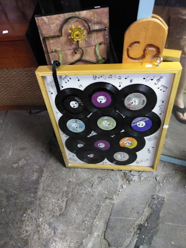 Music Store «Greatest Hits Music & Books», reviews and photos, 807 W Jackson St, Tupelo, MS 38804, USA