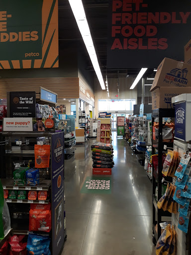 Pet Supply Store «Petco Animal Supplies», reviews and photos, 12444 NW 10th St #301, Yukon, OK 73099, USA