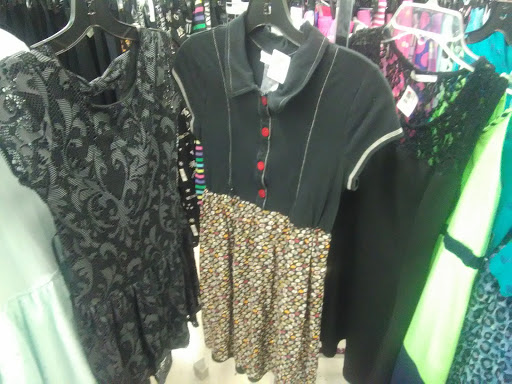 Thrift Store «South Hill Goodwill», reviews and photos, 12915 Meridian E, Puyallup, WA 98373, USA