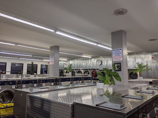 Laundromat «Marlin Avenue Coin Laundry», reviews and photos, 570 SE King Ave, Warrenton, OR 97146, USA