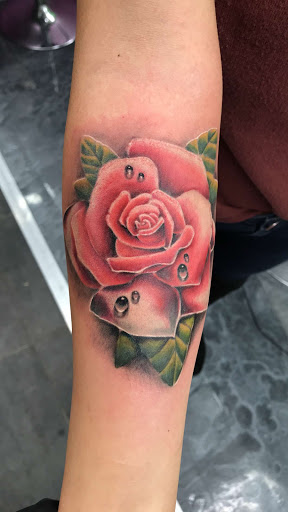 Tattoo Shop «Trust Tattoo and Body Piercings», reviews and photos, 5130 W Howard Ave, Milwaukee, WI 53220, USA