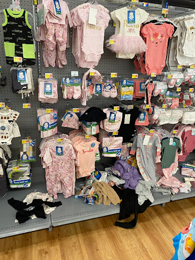 Supermarket «Walmart», reviews and photos, 707 S 8th St, Colorado Springs, CO 80905, USA