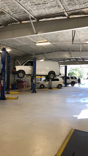 Auto Repair Shop «Full Service Automotive», reviews and photos, 25617 Old Fredericksburg Rd, Boerne, TX 78015, USA