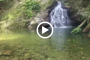 Parlatuvier Waterfall image