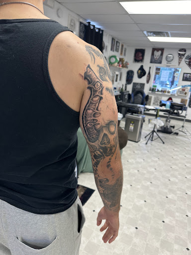 Explore monopoly man tattoo ideas, creative tattoo ideas in Orland, available at K1LL3R ARTW0RK