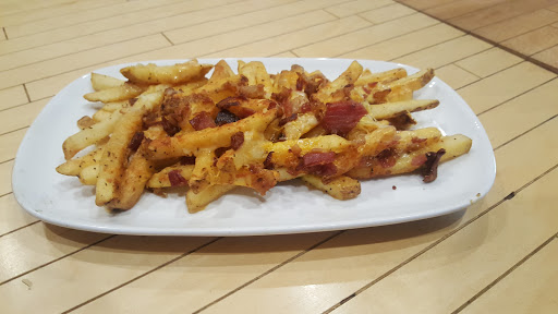 American Restaurant «Uptown Alley Surprise», reviews and photos, 13525 N Litchfield Rd, Surprise, AZ 85379, USA