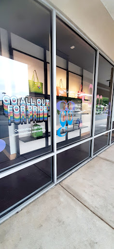 Shopping Mall «Queenstown Premium Outlets», reviews and photos, 441 Outlet Center Dr, Queenstown, MD 21658, USA