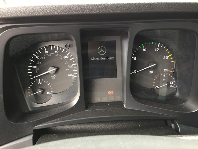 MUNDO TRUCK Repuestos Mercedes Benz y taller de mantenimiento - Concesionario de automóviles