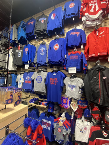 Sportswear Store «Rally House Shelby Charter Township», reviews and photos, 14257 Hall Rd, Shelby Charter Township, MI 48315, USA