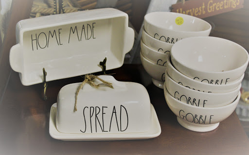 Used Furniture Store «Consign Design Interior», reviews and photos, 5556 Atlanta Hwy, Flowery Branch, GA 30542, USA