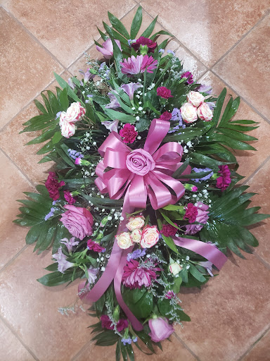 Florist «Carrolls Florist of Beverly», reviews and photos, 385 Cabot St, Beverly, MA 01915, USA