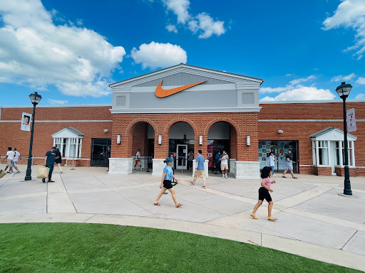 Clothing Store «Nike Factory Store», reviews and photos, 241 Fort Evans Road Northeast #510, Leesburg, VA 20176, USA