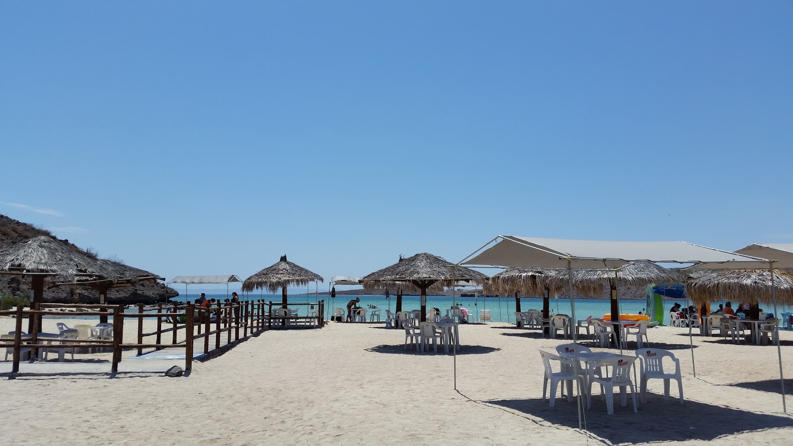 Playa El Tesoro'in fotoğrafı imkanlar alanı
