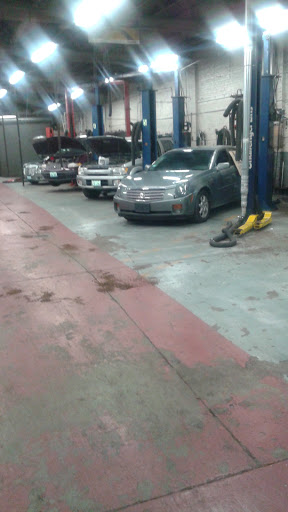 Auto Repair Shop «Davila Auto Service, Inc», reviews and photos, 2114 S Ashland Ave, Chicago, IL 60608, USA