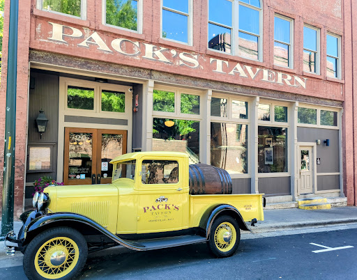 Pack's Tavern