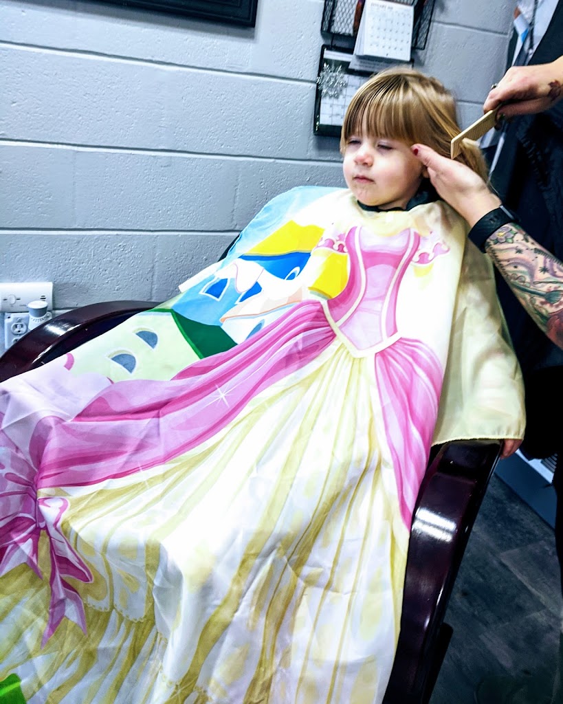 Anna's Chop Shop Hair Studio 13601