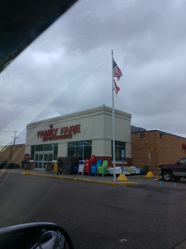 Grocery Store «Family Fare Supermarket», reviews and photos, 120 W Prairie St, Vicksburg, MI 49097, USA