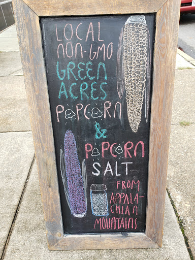 Grocery Store «Little House Green Grocery», reviews and photos, 1227 Bellevue Ave, Richmond, VA 23227, USA