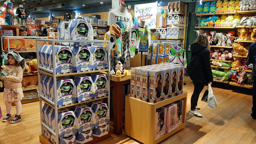 Toy Store «Disney Store», reviews and photos, 1540 Broadway, New York, NY 10036, USA