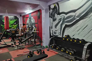 Muscle Holics Gym image