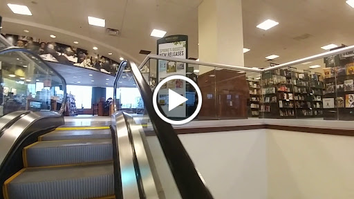 Book Store «Barnes & Noble», reviews and photos, 1 Levee Way, Newport, KY 41071, USA