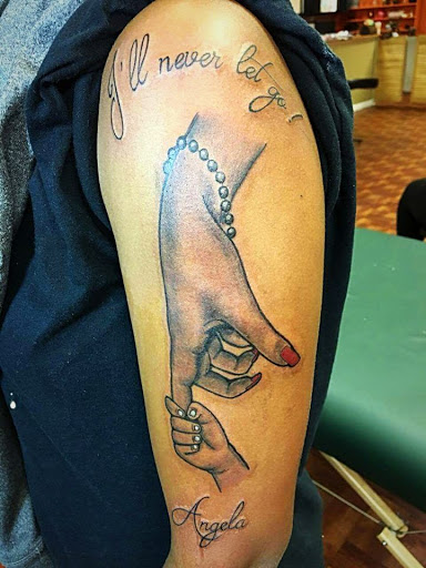 Tattoo Shop «Inkfected Tattoos LLC», reviews and photos, 3740 Glenmore Ave, Cincinnati, OH 45211, USA