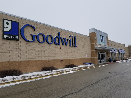 Goodwill Store & Donation Center, 441 E Lincoln Hwy, New Lenox, IL 60451, USA, 