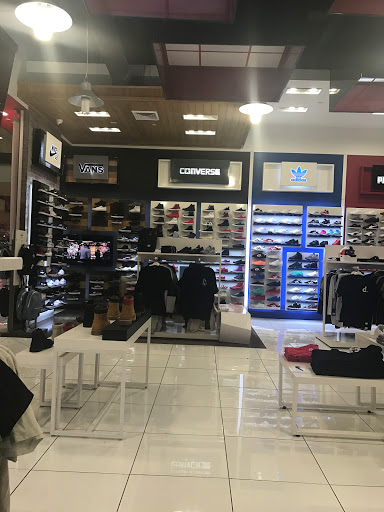 Shoe Store «Shoe Palace», reviews and photos, 1065 Brea Mall, Brea, CA 92821, USA