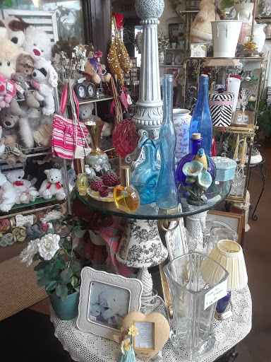 Florist «All Occasions Gifts & Flowers», reviews and photos, 3837 E 10th St, Indianapolis, IN 46201, USA