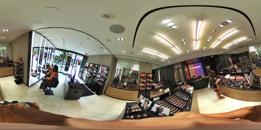 Cosmetics Store «MAC», reviews and photos, 1451-B 3rd Street Promenade, Santa Monica, CA 90401, USA