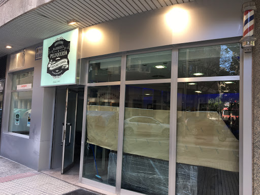 Información y opiniones sobre Peluqueria Arturo Comin 2 de Zaragoza