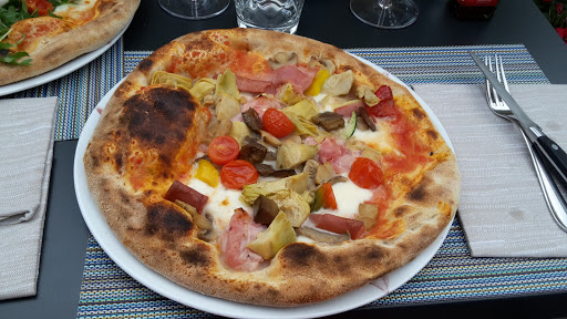 Spluga Pizzeria Contemporanea in Sorico, Provincia di Como