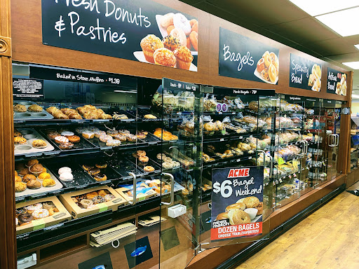 Grocery Store «ACME Markets», reviews and photos, 616 Newman Springs Rd, Lincroft, NJ 07738, USA