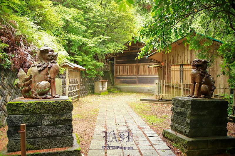 熊山油瀧神社