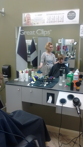 Hair Salon «Great Clips», reviews and photos, 1843 N Scatterfield Rd, Anderson, IN 46012, USA
