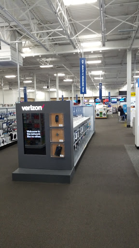 Electronics Store «Best Buy», reviews and photos, 615 E Palatine Rd, Arlington Heights, IL 60004, USA