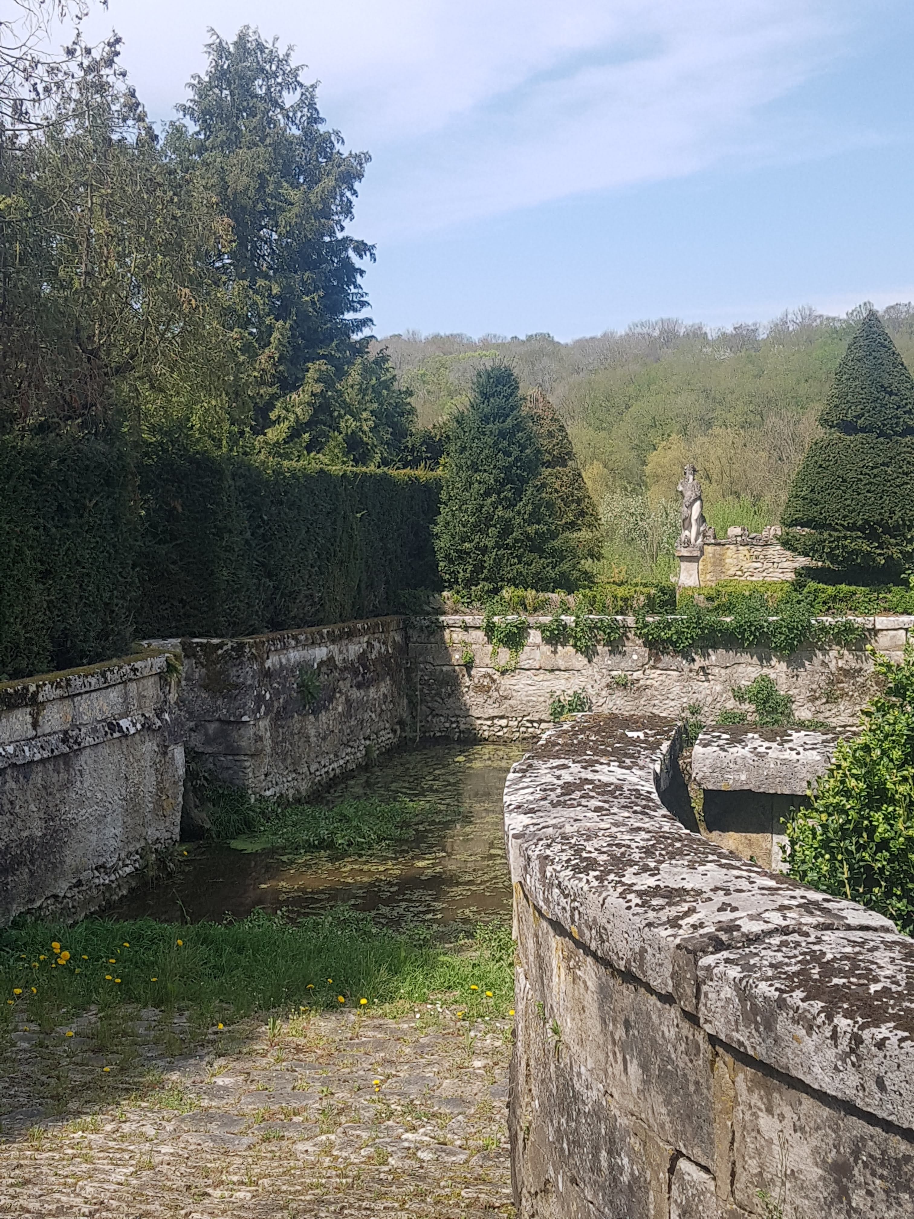 Photo n° 42 de l'avis de Isabelle.e fait le 21/04/2019 à 18:53