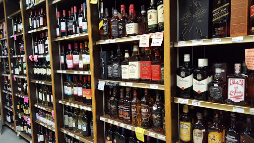 Liquor Store «Hidden Lake Liquors and Bar», reviews and photos, 2011 NJ-27, Somerset, NJ 08873, USA